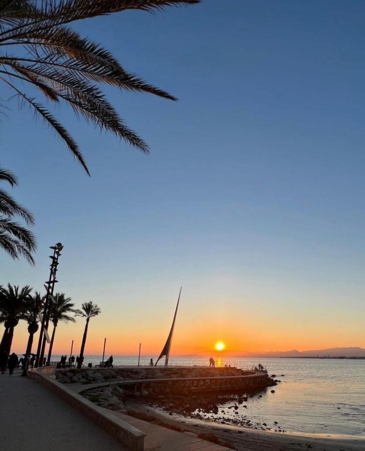 Second Home Salou Bagian luar foto