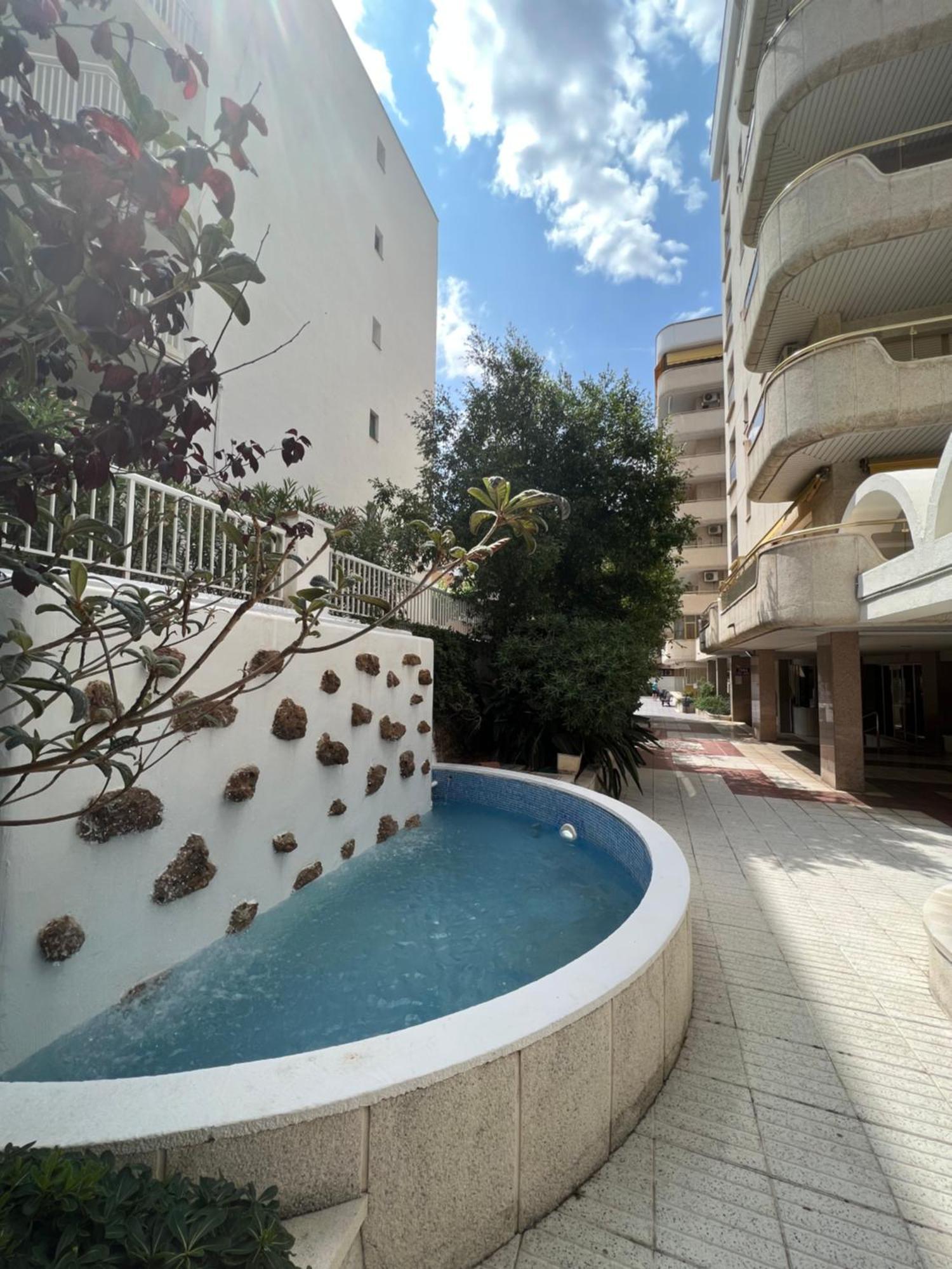 Second Home Salou Bagian luar foto