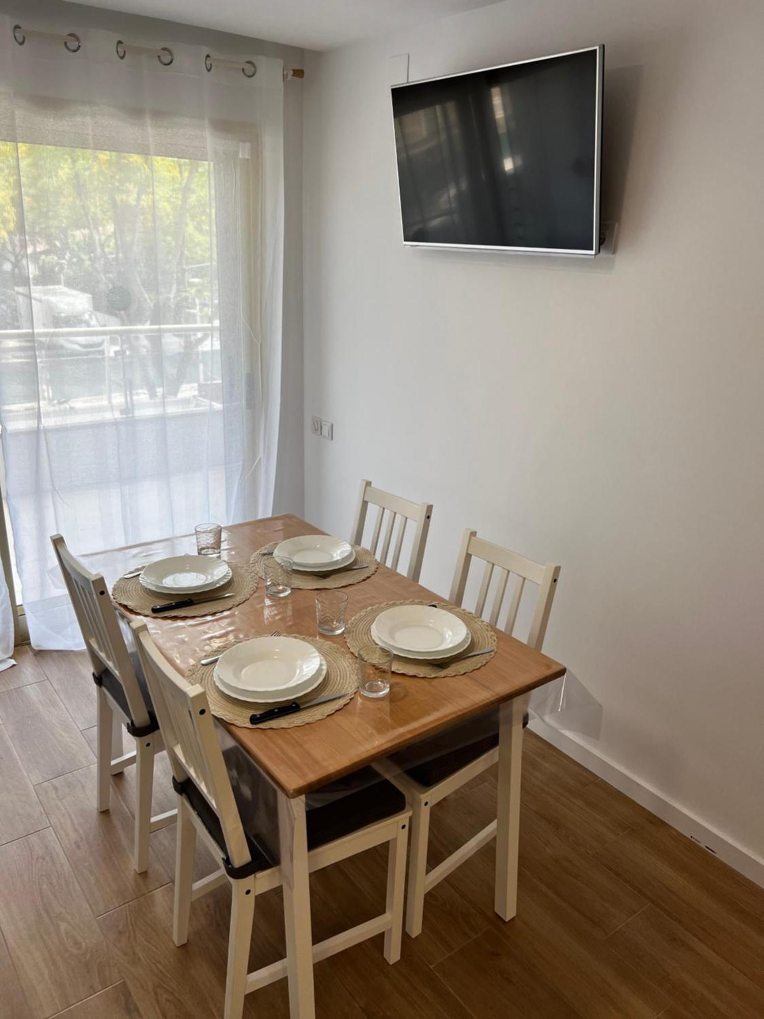 Second Home Salou Bagian luar foto