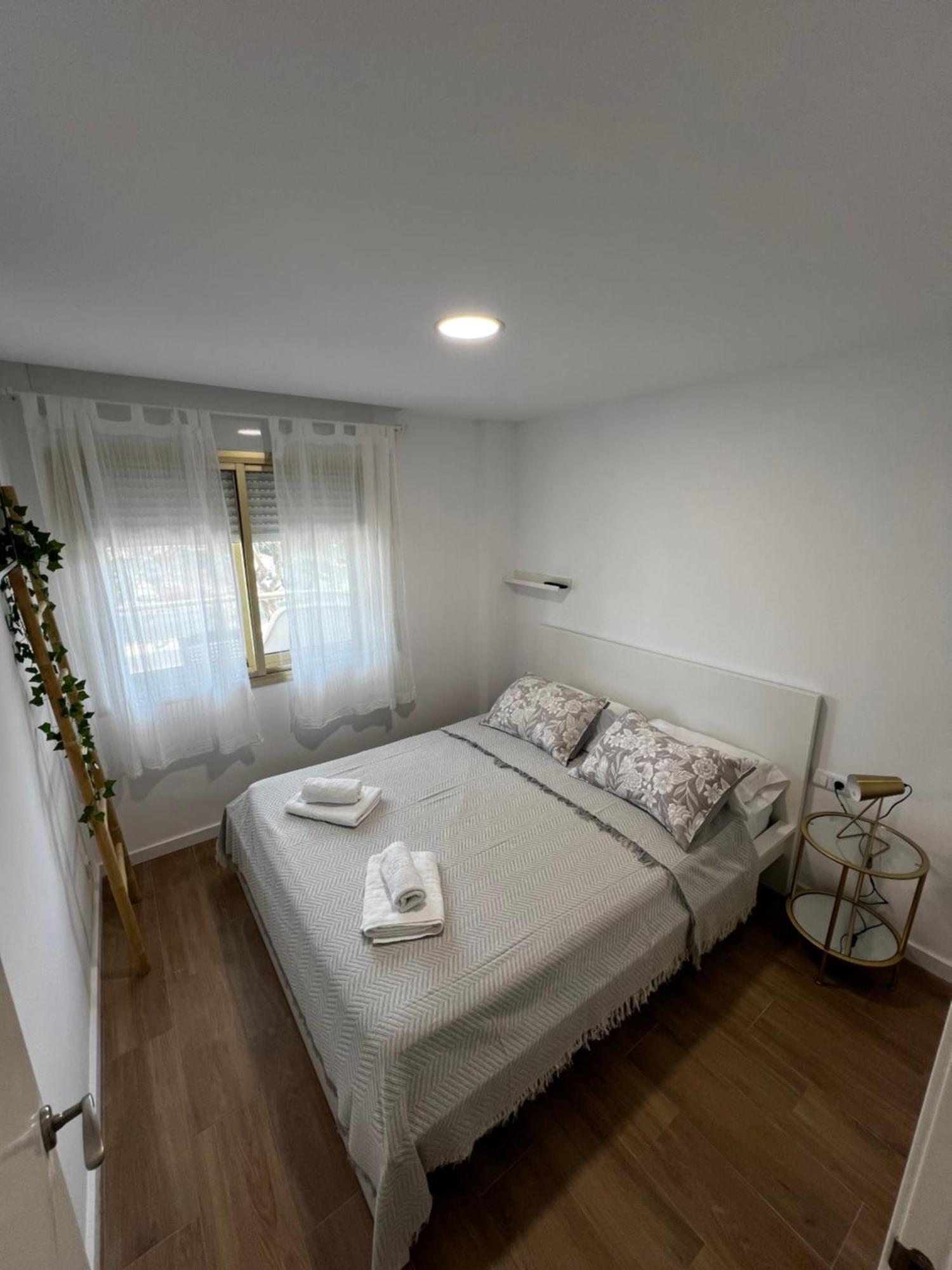 Second Home Salou Bagian luar foto